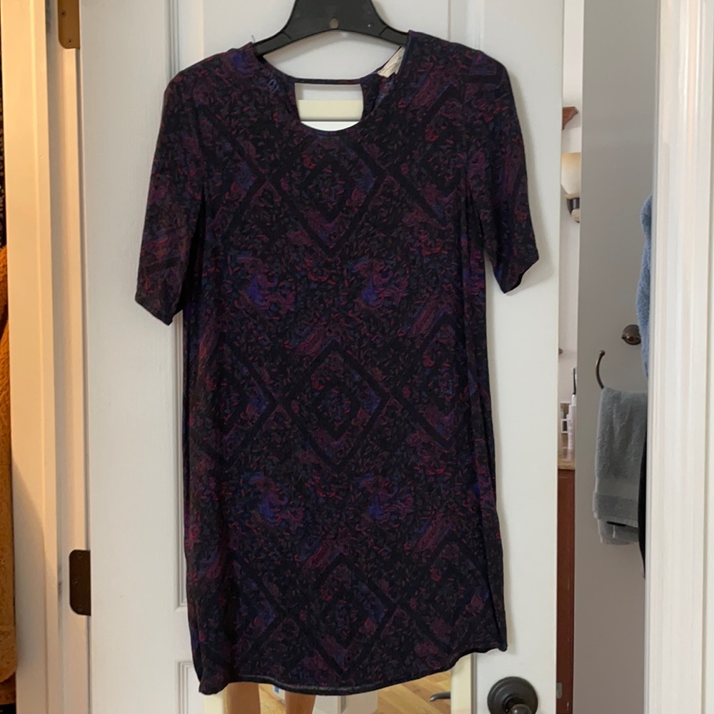 print purple short sleeved dress
